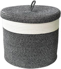 Un panier a linge propose une structure pliante avec une partie textile en coton